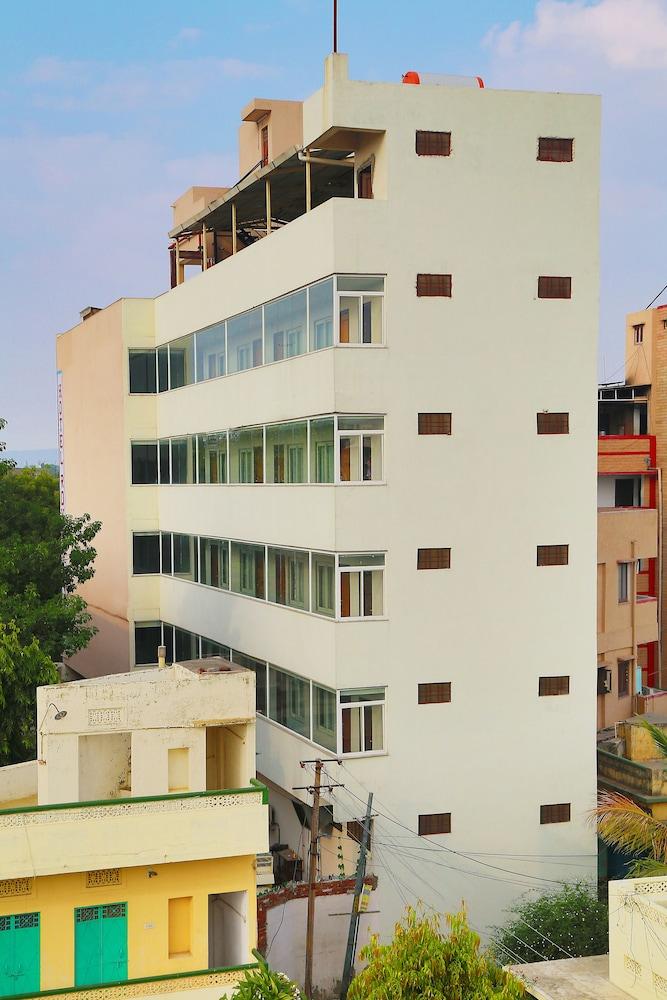 Hotel Royal Palm - A Budget Hotel In Udaipur Esterno foto