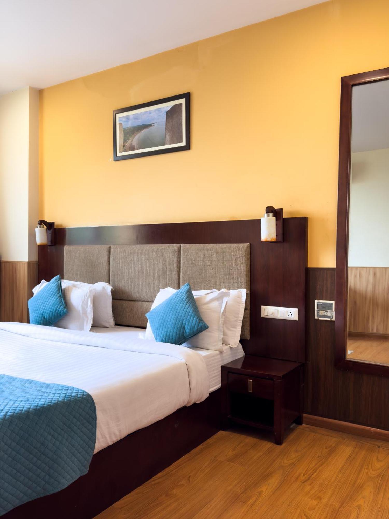 Hotel Royal Palm - A Budget Hotel In Udaipur Esterno foto