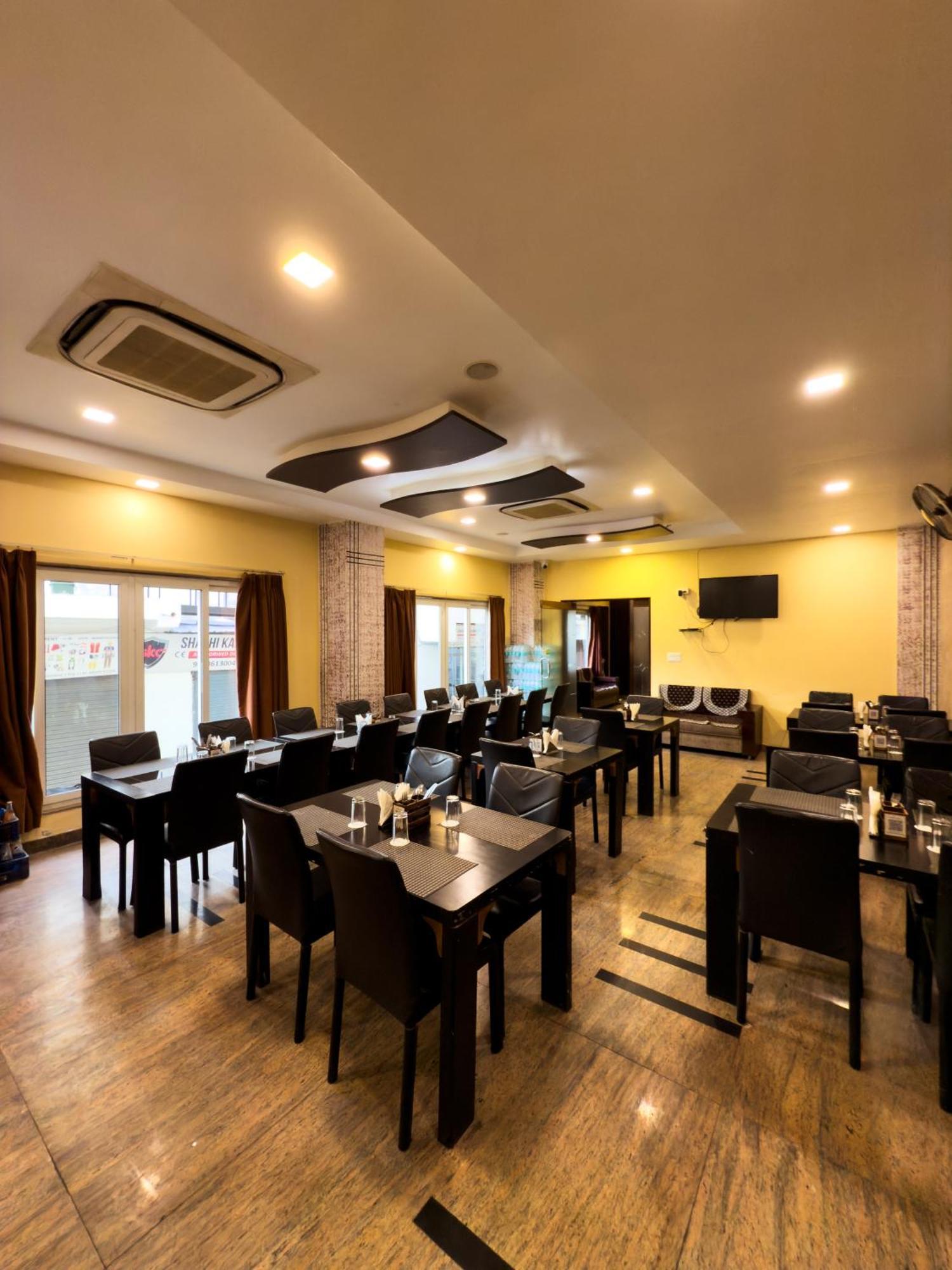 Hotel Royal Palm - A Budget Hotel In Udaipur Esterno foto