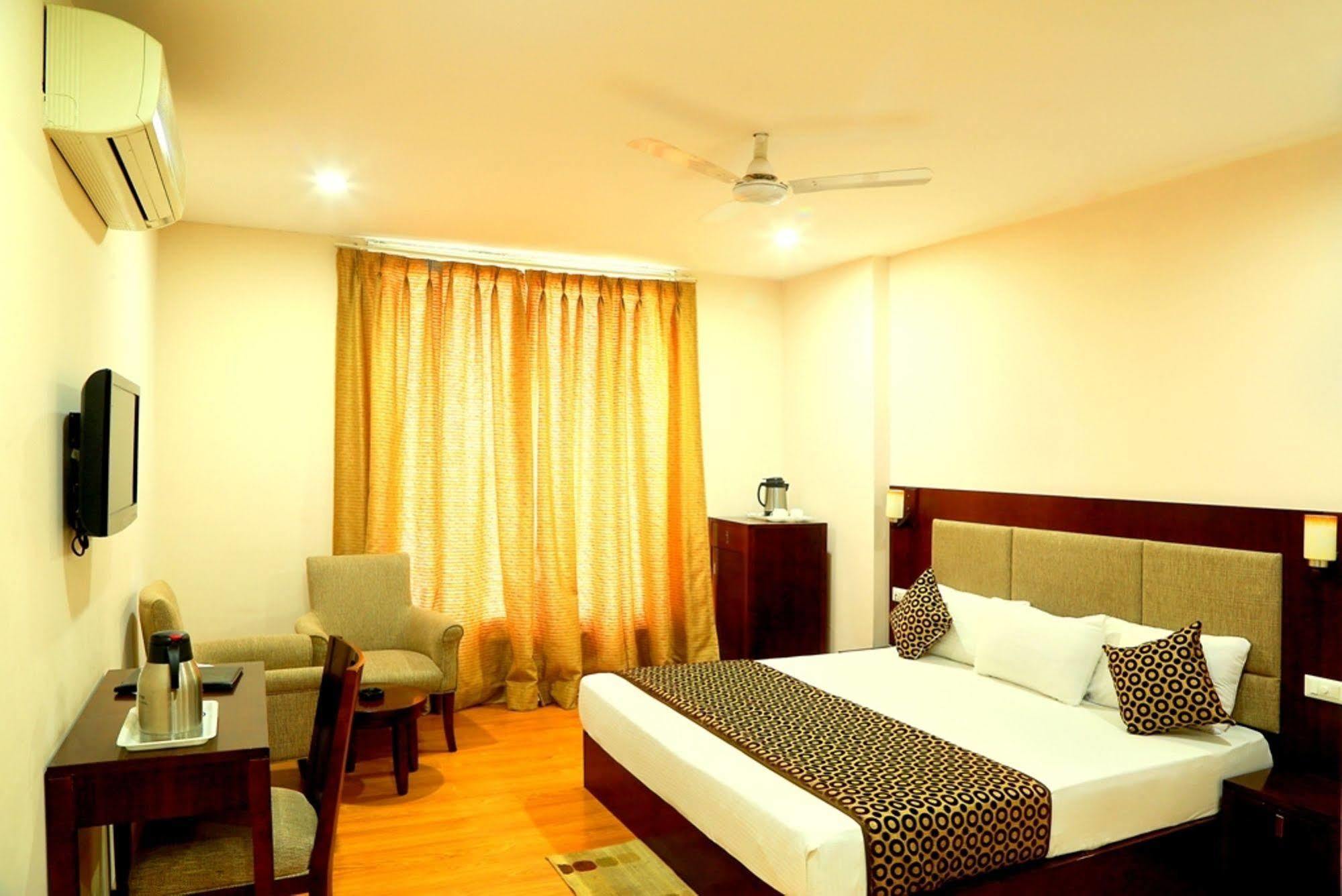 Hotel Royal Palm - A Budget Hotel In Udaipur Esterno foto